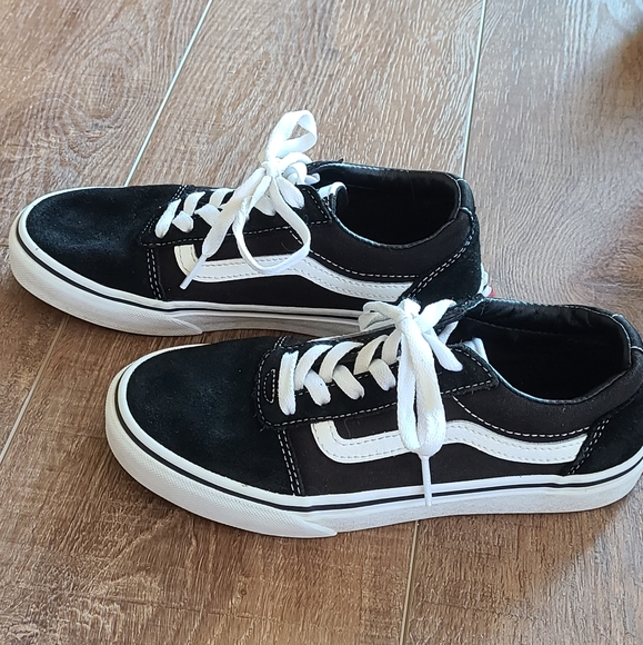 Vans Other - Youth Vans sneakers